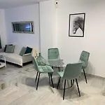 Apartamento De 2 Habitaciones Con Plaza De Garaje