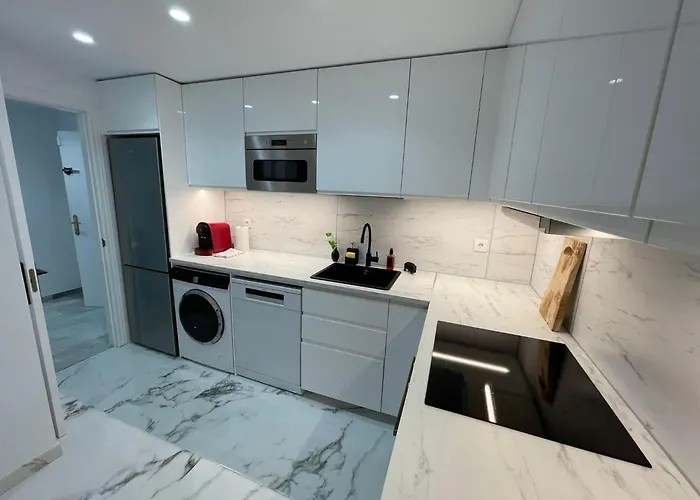 Apartamento De 2 Habitaciones Con Plaza De Garaje